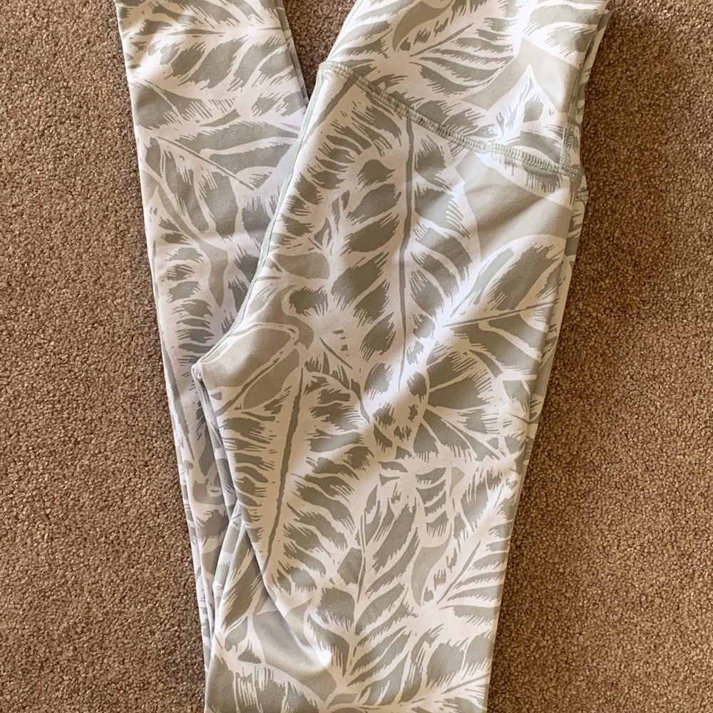 Alo Women’s XS Yoga pants